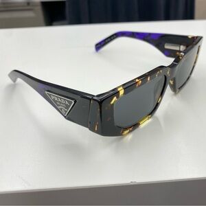 Prada PR 09ZS men’s sunglasses